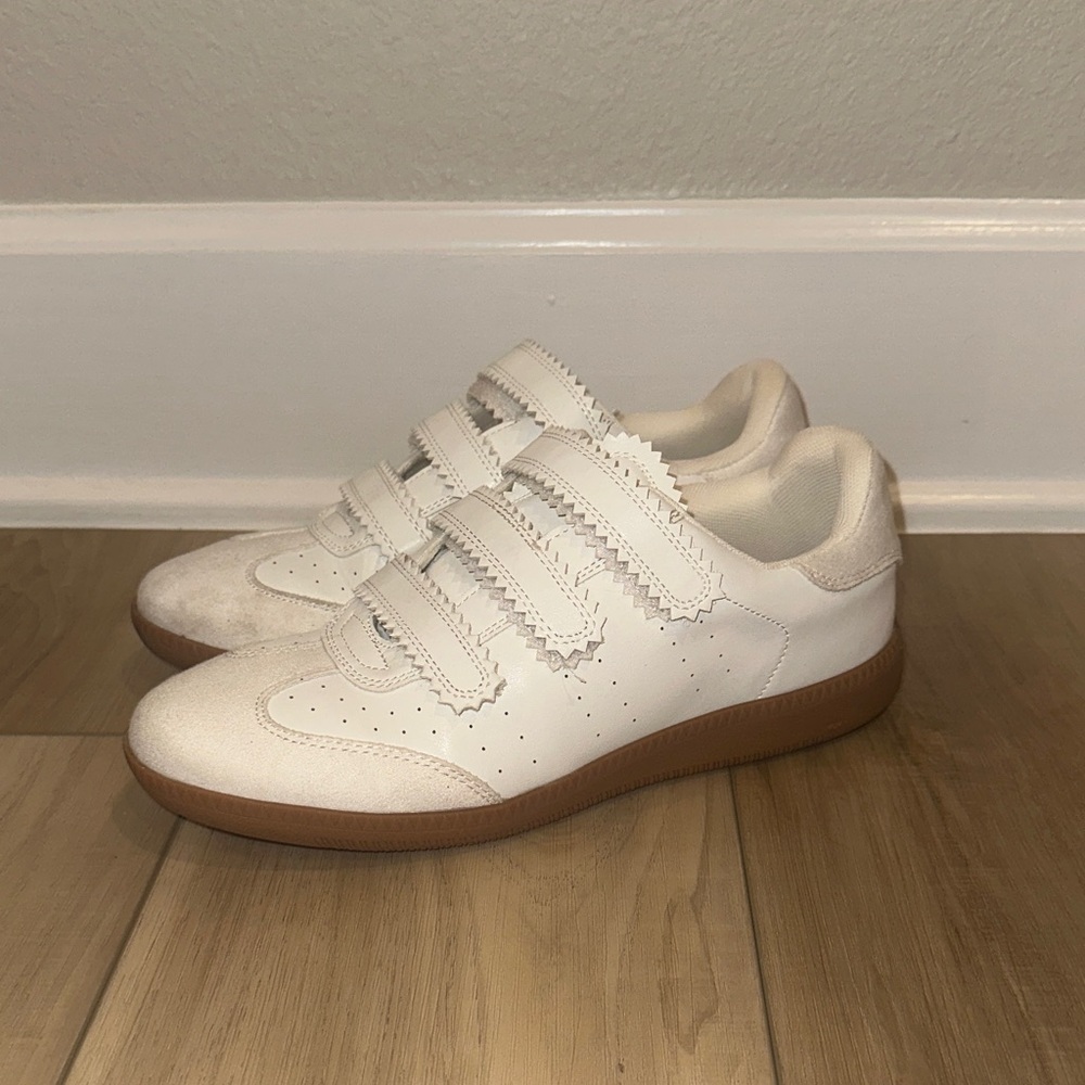 EUC Jason Wu White and Gum-sole Women’s Sneakers Size White Scallop Shoes 8.5